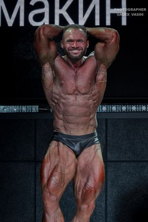 CLASSIC PHYSIQUE
